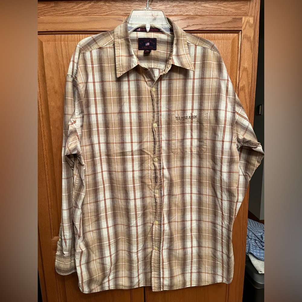 Men’s US Polo Button Down Dress Shirt Preowned EUC